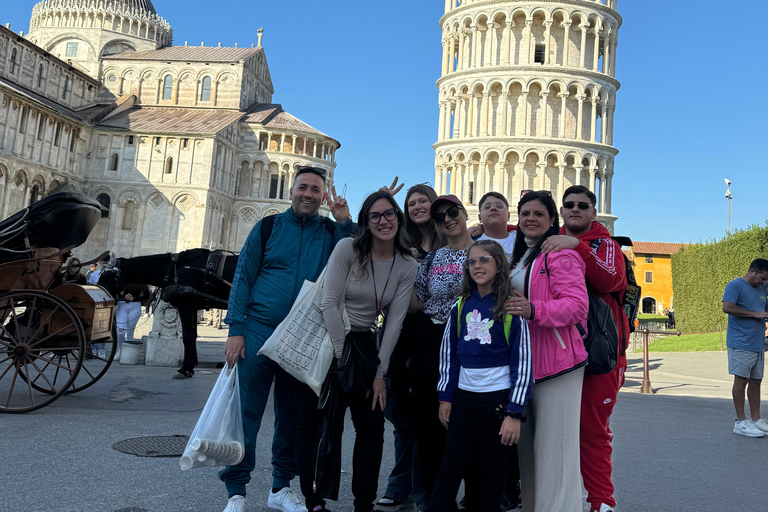 Pisa: Leaning Tower and Miracle Square with a licensed Guide Group Tour