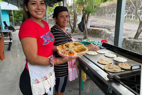 El Salvador: 8 Sites in 2 Days (Beach, Volcano, Mayan Sites, Lakes)