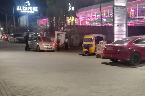 Mombasa: Nightlife Tour with Wine Tasting and Dinner