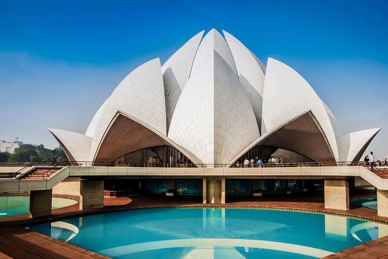 Delhi: Antigua y Nueva Delhi Tour Privado de Día Completo o Medio DíaTour privado de un día entero por la Vieja y la Nueva Delhi, todo incluido