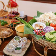 Bangkok: White Lotus Thai Cooking Class with Market Tour Bangkok: White Lotus Thai Cooking Class with Market Tour