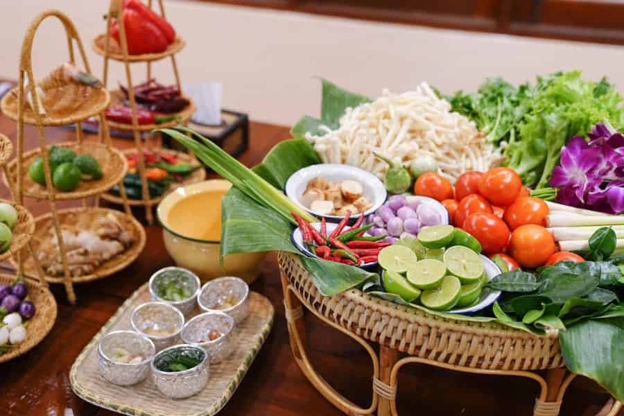 Bangkok: Thai-Kochkurs „Weißer Lotus” mit Markt-Tour. Foto: GetYourGuide Bangkok: Thai-Kochkurs „Weißer Lotus” mit Markt-Tour. Foto: GetYourGuide