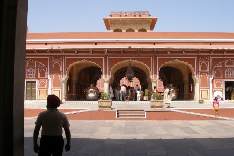 Jaipur: Visita Real a la Ciudad Rosa de Jaipur (Todo incluido)Recorrido sólo con coche cómodo con aire acondicionado y guía turístico local