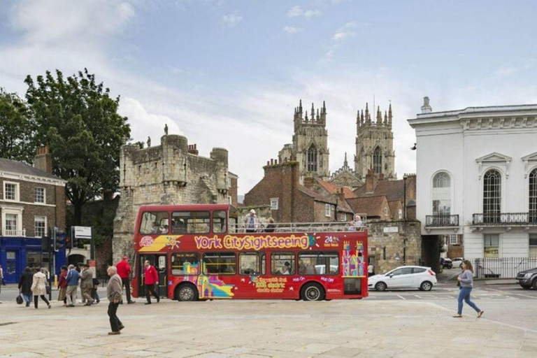 Tour ferroviario di un giorno di York da Londra, compreso il tour Hop-on Hop-offTour ferroviario di un giorno di York da Londra in classe standard