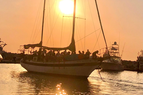 Tour in Velero a Bahía Concha Parque TayronaTour in barca a vela al Parco Bahía Concha Tayrona