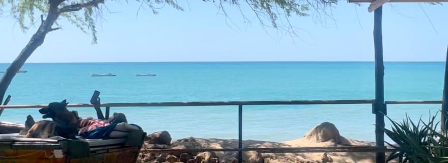 Journée à la plage à Cabo Ledo | Un paradis tropical