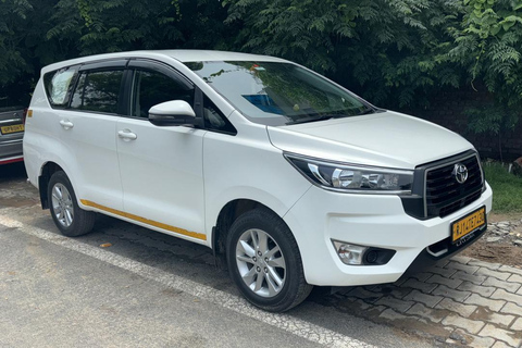 De Delhi : Transfert privé de Delhi à Jaipur en voiture Ac.