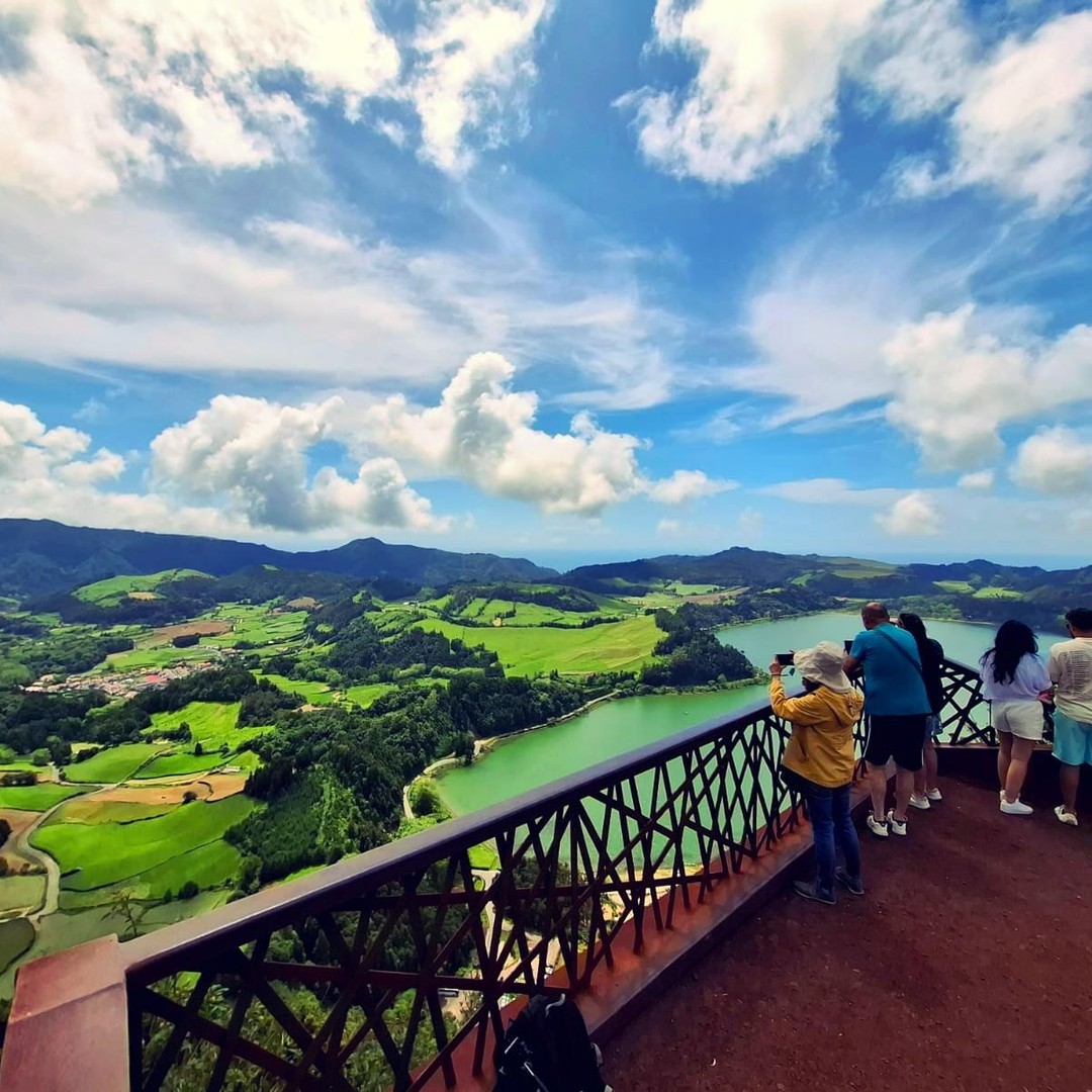 Colagem de mídia