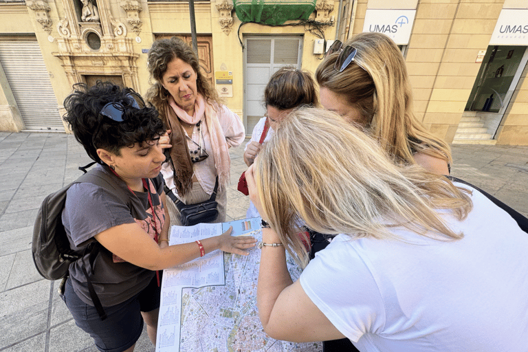 Valencia with an Expert: Cathedral, Lonja, Flavors and Gems Tour in Spanish