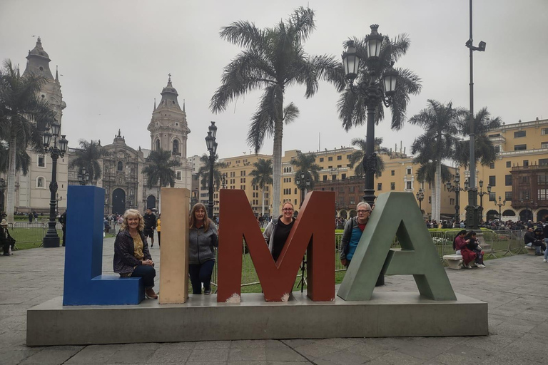 Lima: City Highlights Tour with Pisco Sour Tasting
