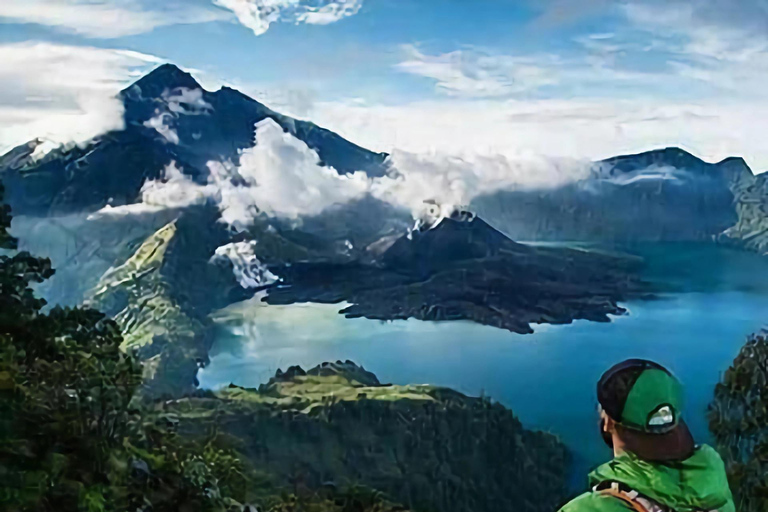Mount Rinjani Crater Rim Trek with sunrise