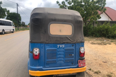 Zanzibar: Tuk Tuk Transfer to Kendwa and Nungwi