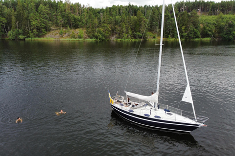 Estocolmo: Tour particular em um barco a velaPasseio de barco em Estocolmo