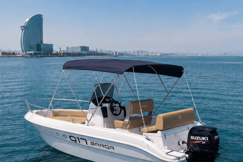 Barcelona: License-Free Boat Rental Barcelona: License-Free Boat Rental - Morning
