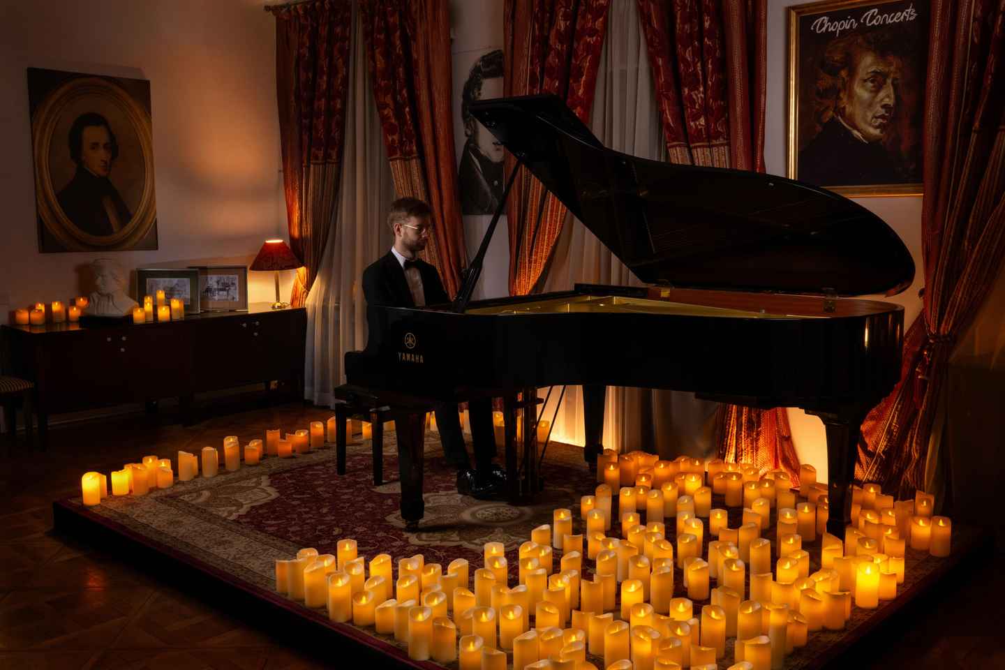 Krakow: Chopin Concert by Candlelight with Wine