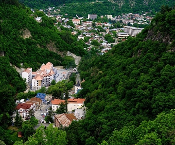 From Tbilisi: Vardzia, Rabati Castle and Borjomi Guided Tour