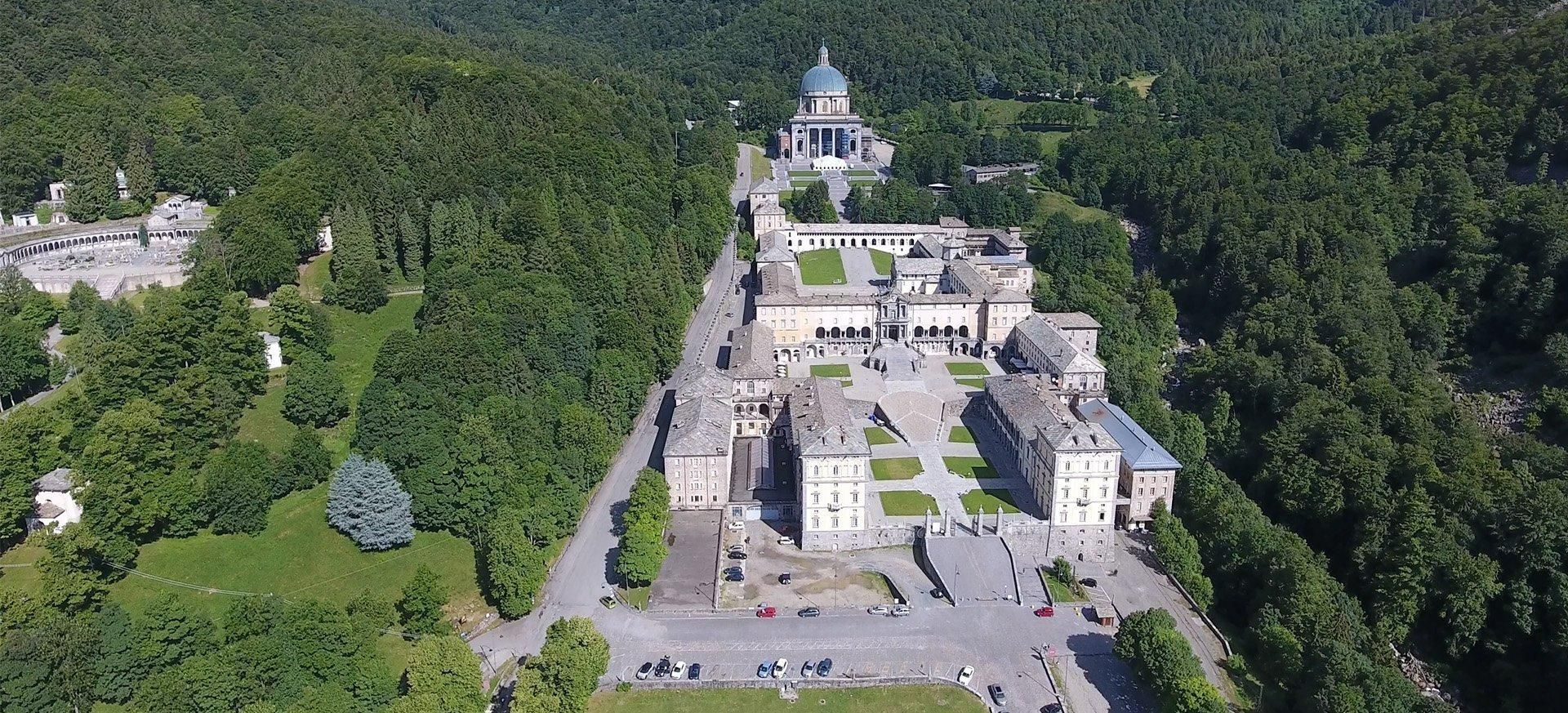 Oropa: Wallfahrtskirche mit Mittagessen