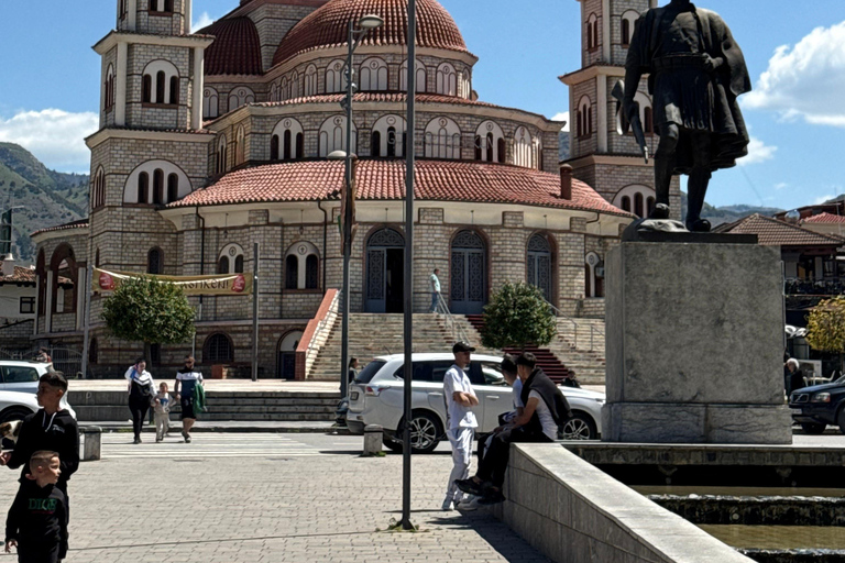 Desde Tirana/Durres: Korca, Voskopoja, Pogradec,Lin Excursión de un día