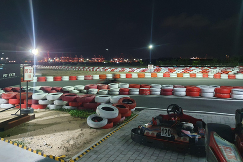 Colombo: Go-Karting y Degustación de Comida Callejera en el Bar de la Azotea