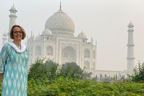 Z Delhi: wycieczka samochodem o wschodzie słońca do Taj Mahal, all inclusivePrywatna wycieczka o wschodzie słońca do Taj Mahal z Delhi all inclusive