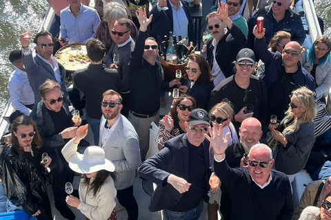 Antwerp: Private Harbor Cruise with Aperitif near the MAS XL Antwerp: Private Harbor Cruise with Aperitif near the MAS