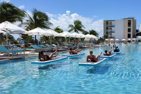 Prive shuttle van CUN luchthaven naar Haven Riviera Cancún