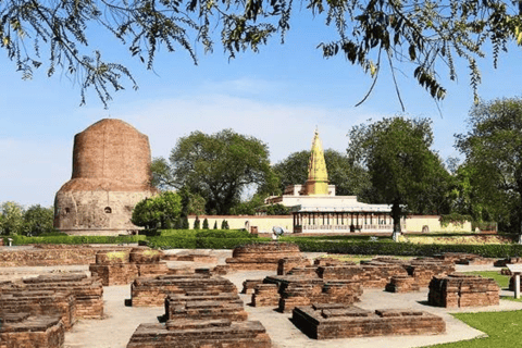 Varanasi: wycieczka z przewodnikiem po Varanasi i Sarnath samochodem ACSamochód + przewodnik + wejście + lunch + rejs łodzią