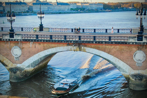 Bordeaux: Cruise on the Garonne with a meal