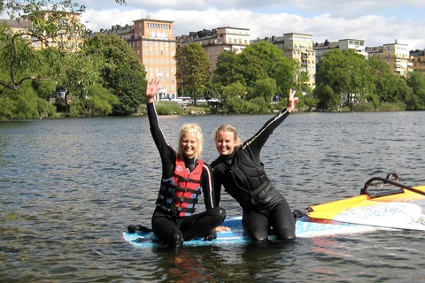 Stockholm: Urban Windsurfing Experience with Instructor
