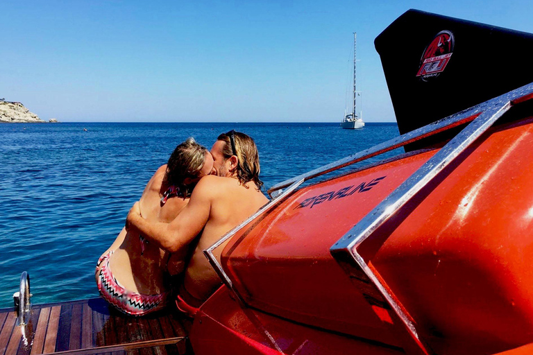 Rhodes : Excursion sur les plages en jet boat avec plongée en apnée et boissons