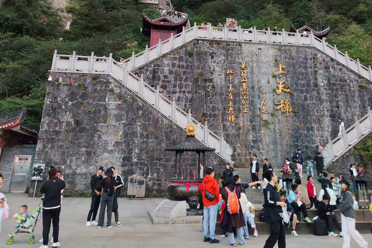 LOCATION: Tianmen Mountain National Forest Park Tour