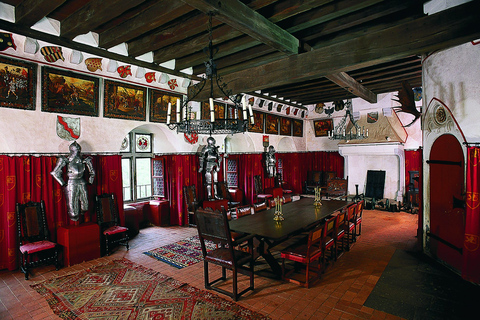 Frankfurt: Day Trip to Eltz CastleDay Trip to Eltz Castle Without Hotel Pick-up