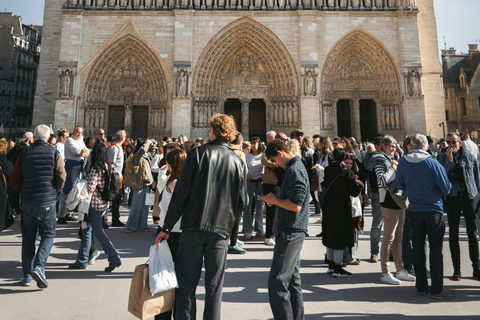 Notre Dame Cathedral Full Guided Tour with Skip Line Entry