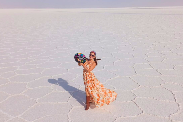 Uyuni Salt Flats 1 Day Tour: Train Cemetery & Sunset