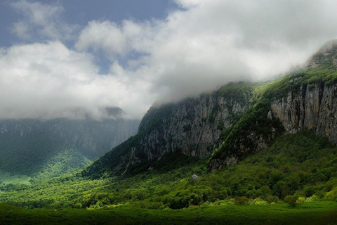 Baku: Quba and Shahdag Day Trip with Guide