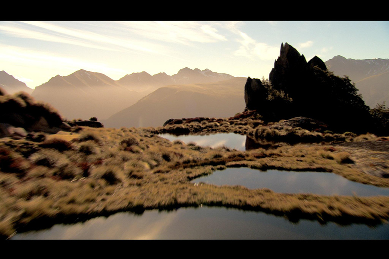 Te Anau: Hidden Lakes and Mountains