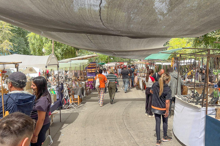 Bariloche: Andean Region Tour to El Bolsón & Lago Puelo