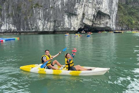 Hanoi: Ha Long Bay Day Cruise with Lunch, Cave & Kayaking Pick up in Hanoi old quarter
