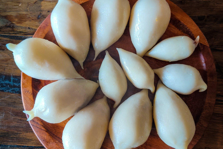 Visite du patrimoine de Katmandou sans espèces avec découverte de la cuisine localeCircuit patrimonial à Katmandou sans espèces avec visite culinaire locale