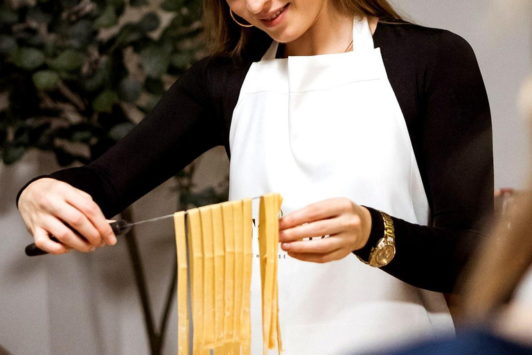 Leipzig: Pasta & Ravioli Cooking Class, Just Like in Italy Leipzig: Pasta & Ravioli Cooking Class, Italian Style