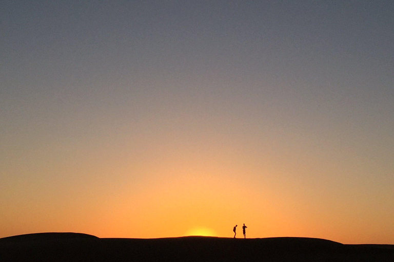 Muscat: Bidiya Desert Sunset Kamelridning med transfer