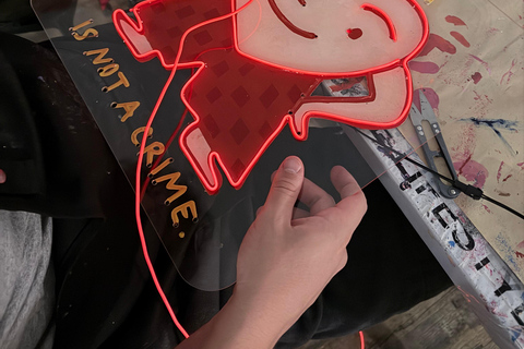 Bangkok: Neon Sign Workshop