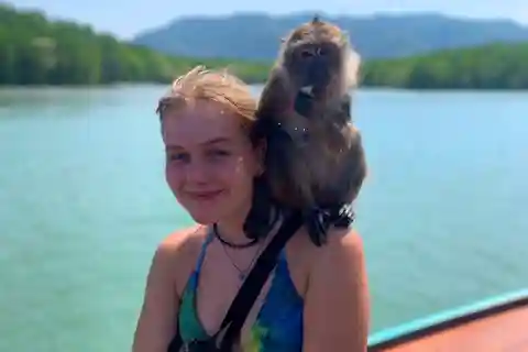 Krabi: Mangroves and Khao Kanab Nam Cave Tour with Lunch