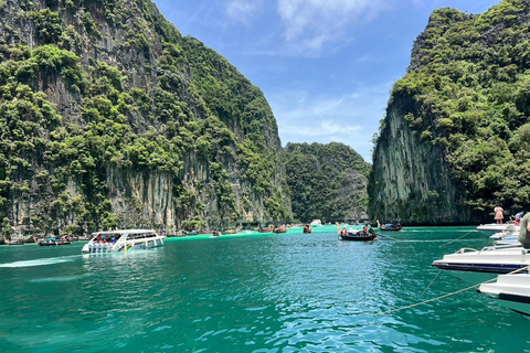 Aonang: Phi Phi Island 1-dniowa wycieczka łodzią motorową z lunchem