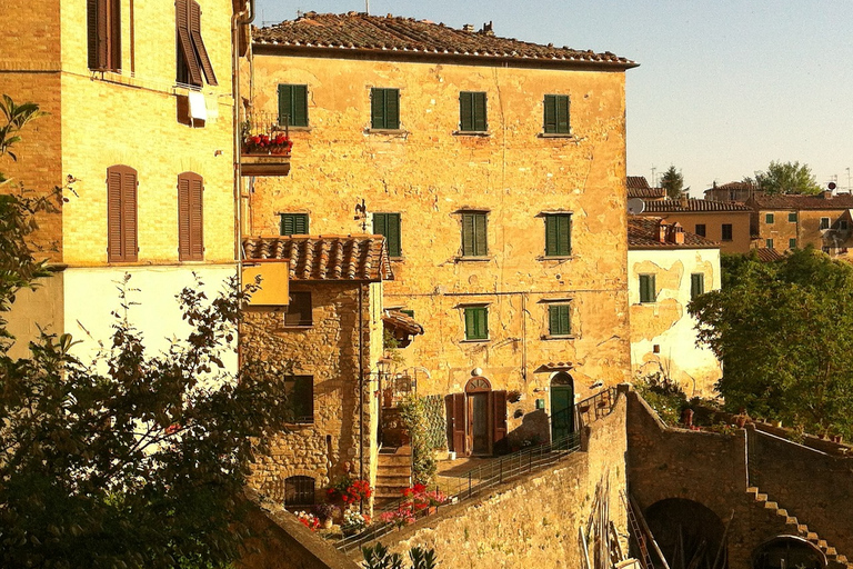 Bolgheri / Volterra / Florence-Tour in Ferrari