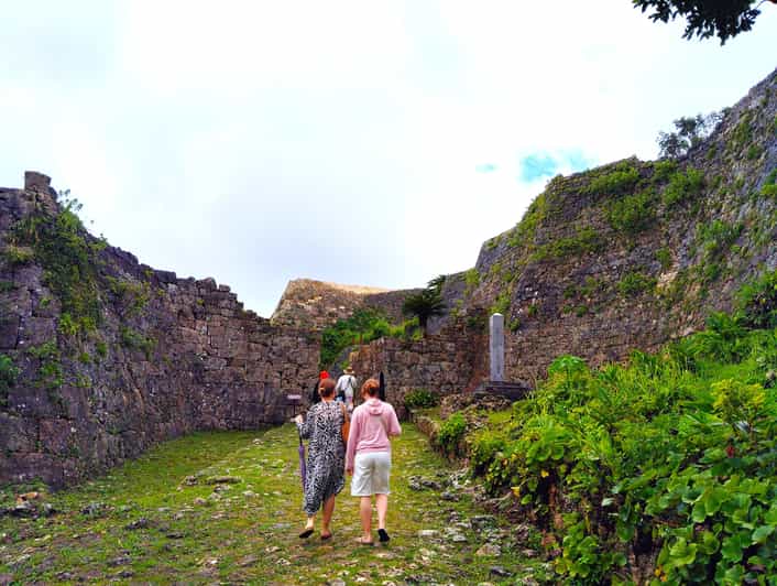 Okinawa: tour tra panorami e leggende del castello di Nakagusuku (1 ora e mezza)