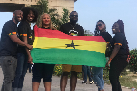 Accra: City Tour with Drumming Lesson and Hotel Pickup