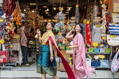 Phuket: Thai Costume Experience with Hotel Transfers