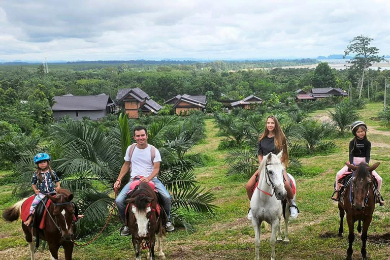 Ao Nang: Horse Riding Tour and kayaking clongrood