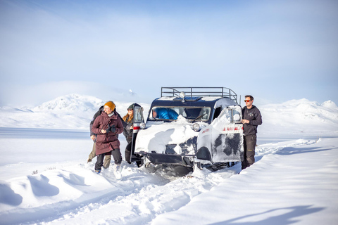 Eksploruj Jotunheimen ze skuterem śnieżnym i rakietami śnieżnymi